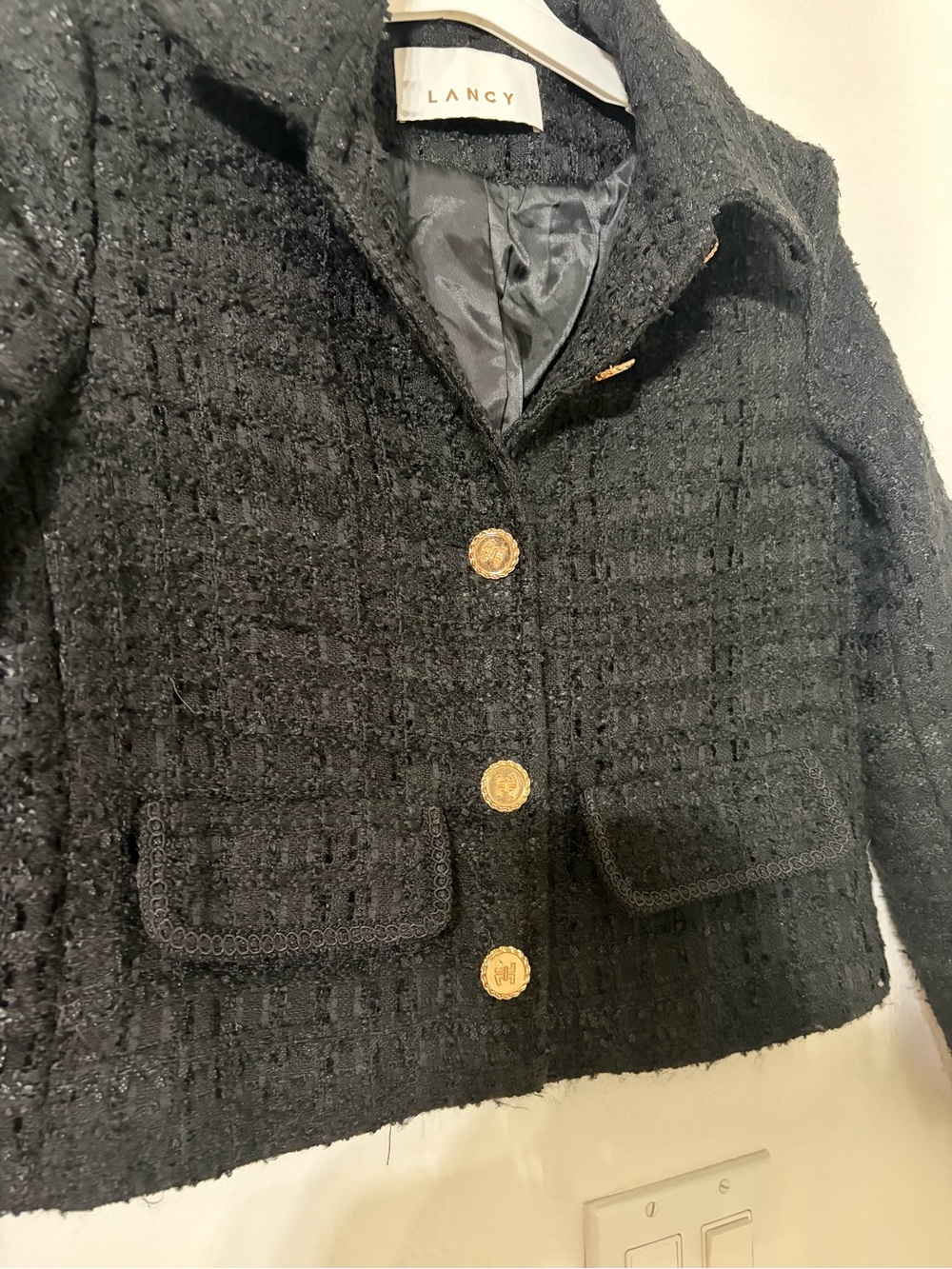 LANCY Black Cropped Bouclé Tweed Jacket Wool Blend Gold Buttons- Fits US S (4/6) - Picture 3 of 7